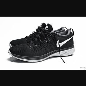 Nike flyknit lunar 2