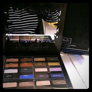 Kat Von D 24 shadow pallete