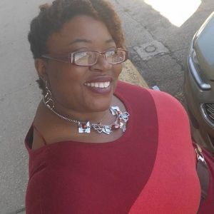 Meet your Posher, Deletha