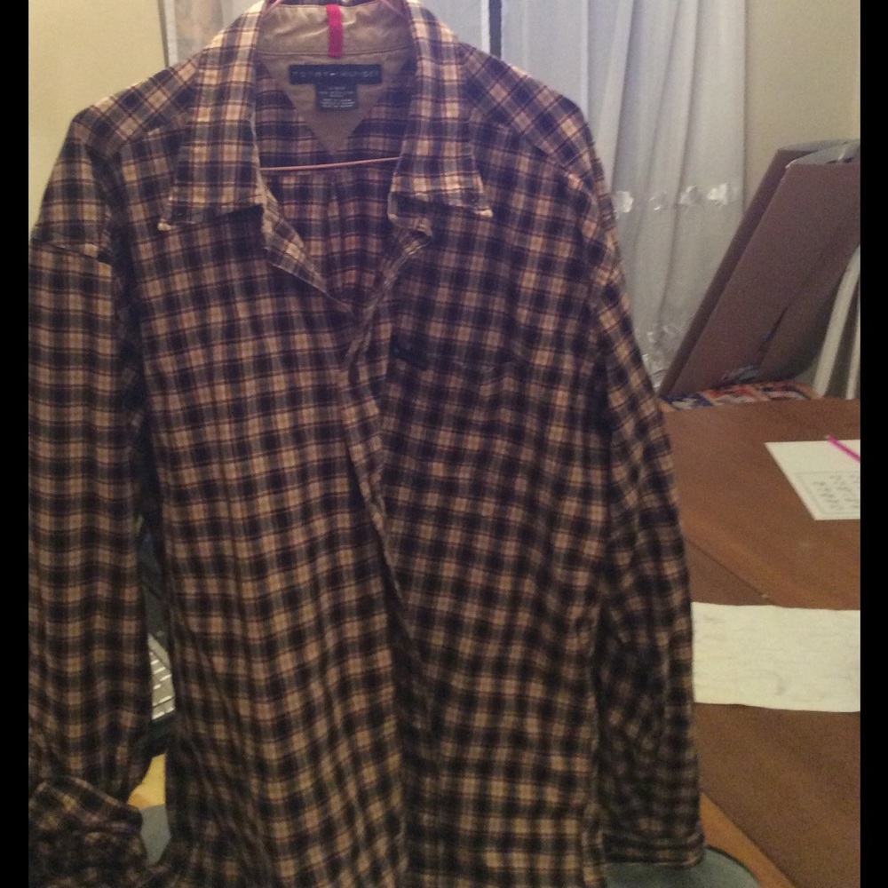 Tommy Hilfiger men's dress shirt