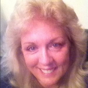 Meet your Posher, Candyce