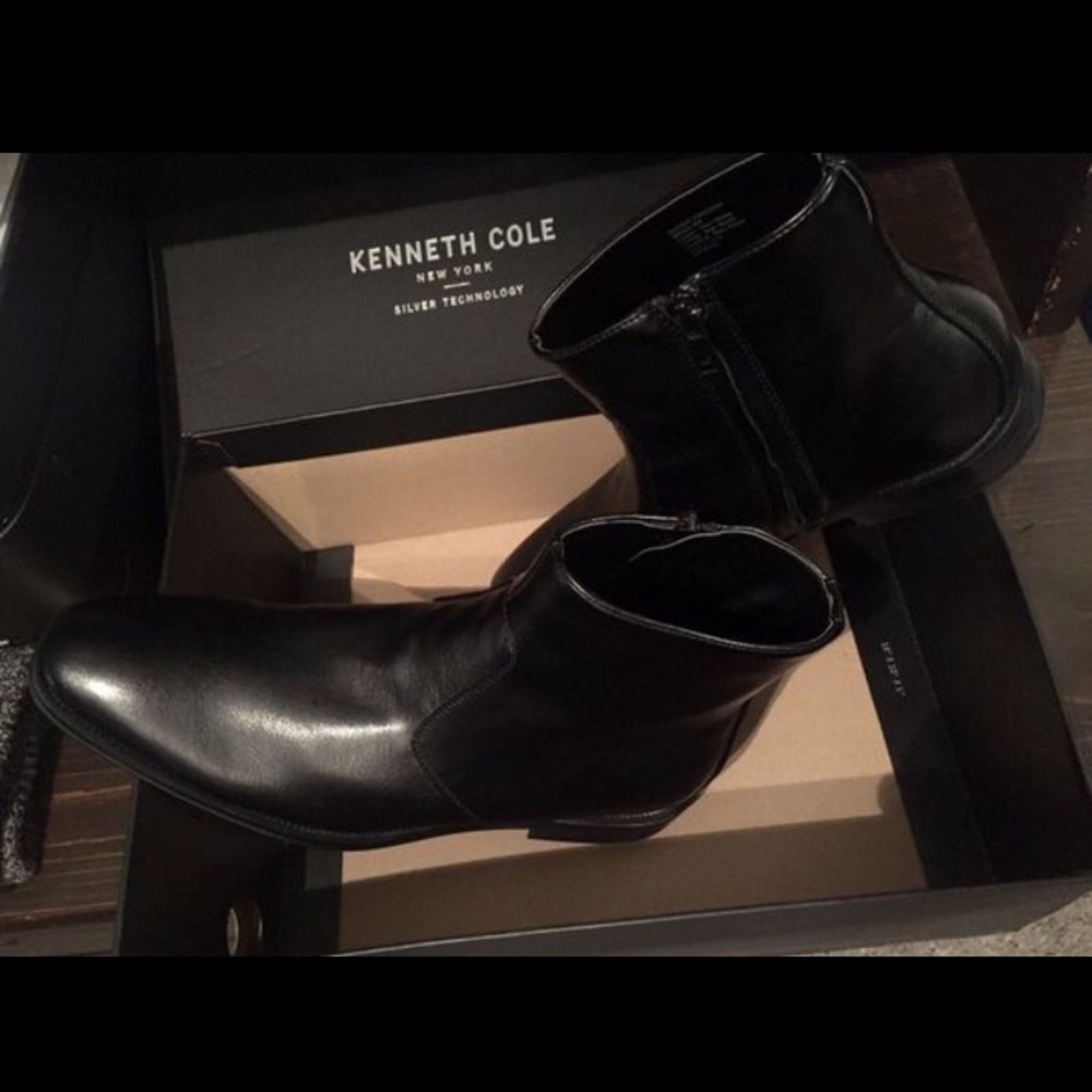 Kenneth Cole boots