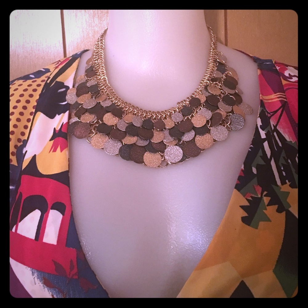 ✨Statement Piece✨