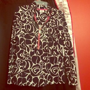 Crown & ivy pullover