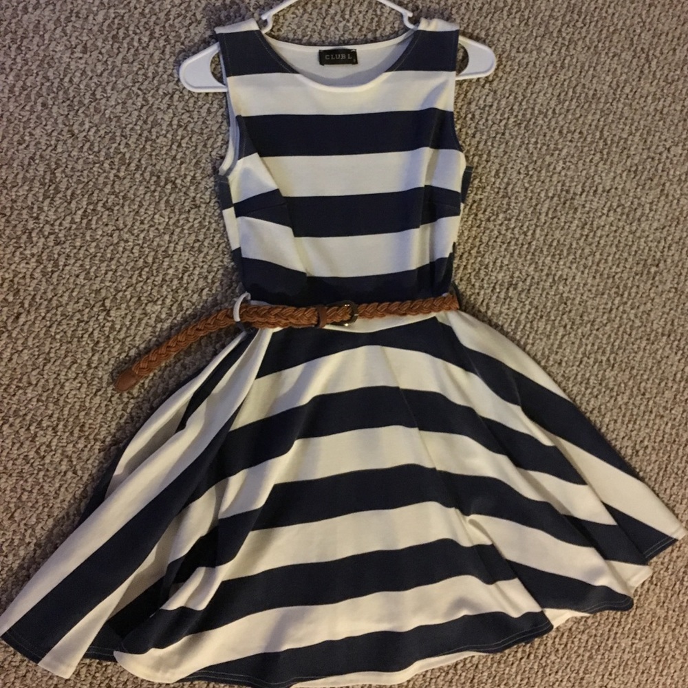 White&navy striped dress with brown leather belt