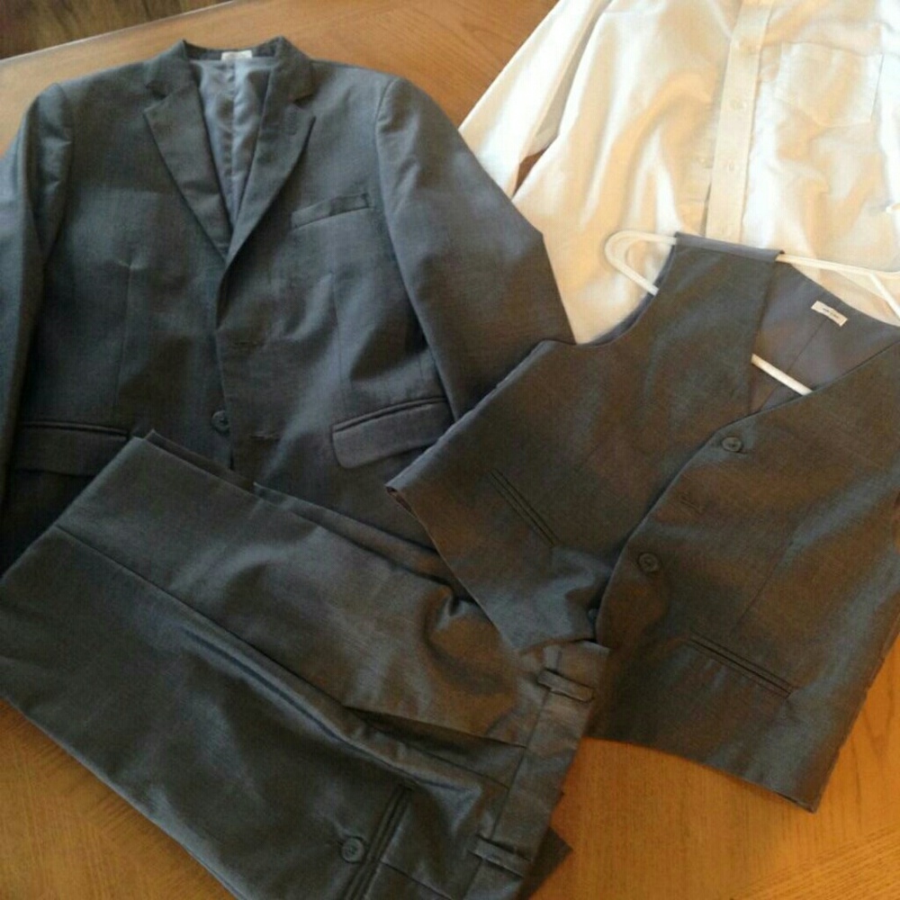 3 piece Suite by Calvin Klein