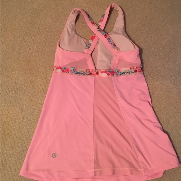Lululemon top - Picture 2 of 5