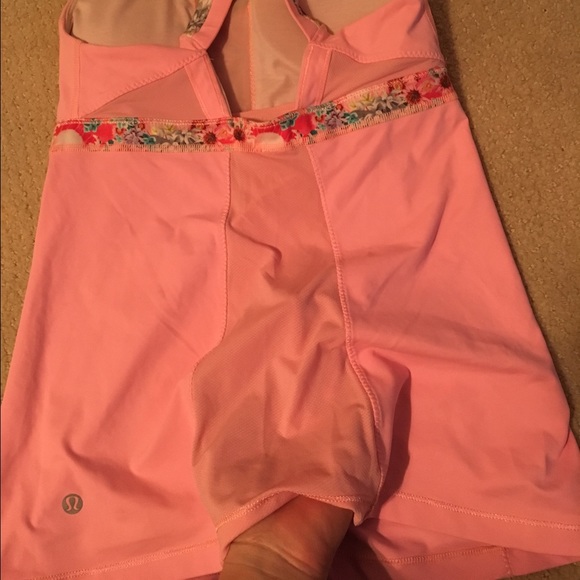 Lululemon top - Picture 5 of 5