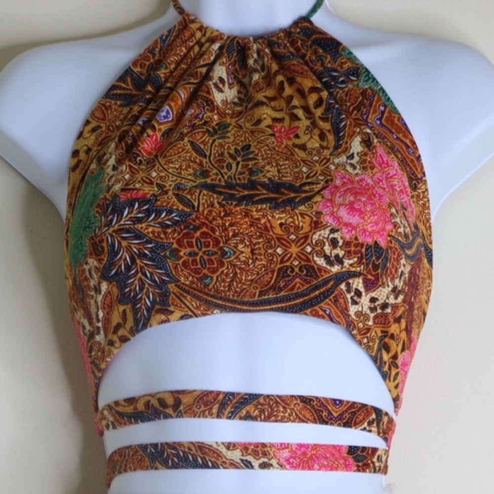 Tahiti Wrap Crop Top