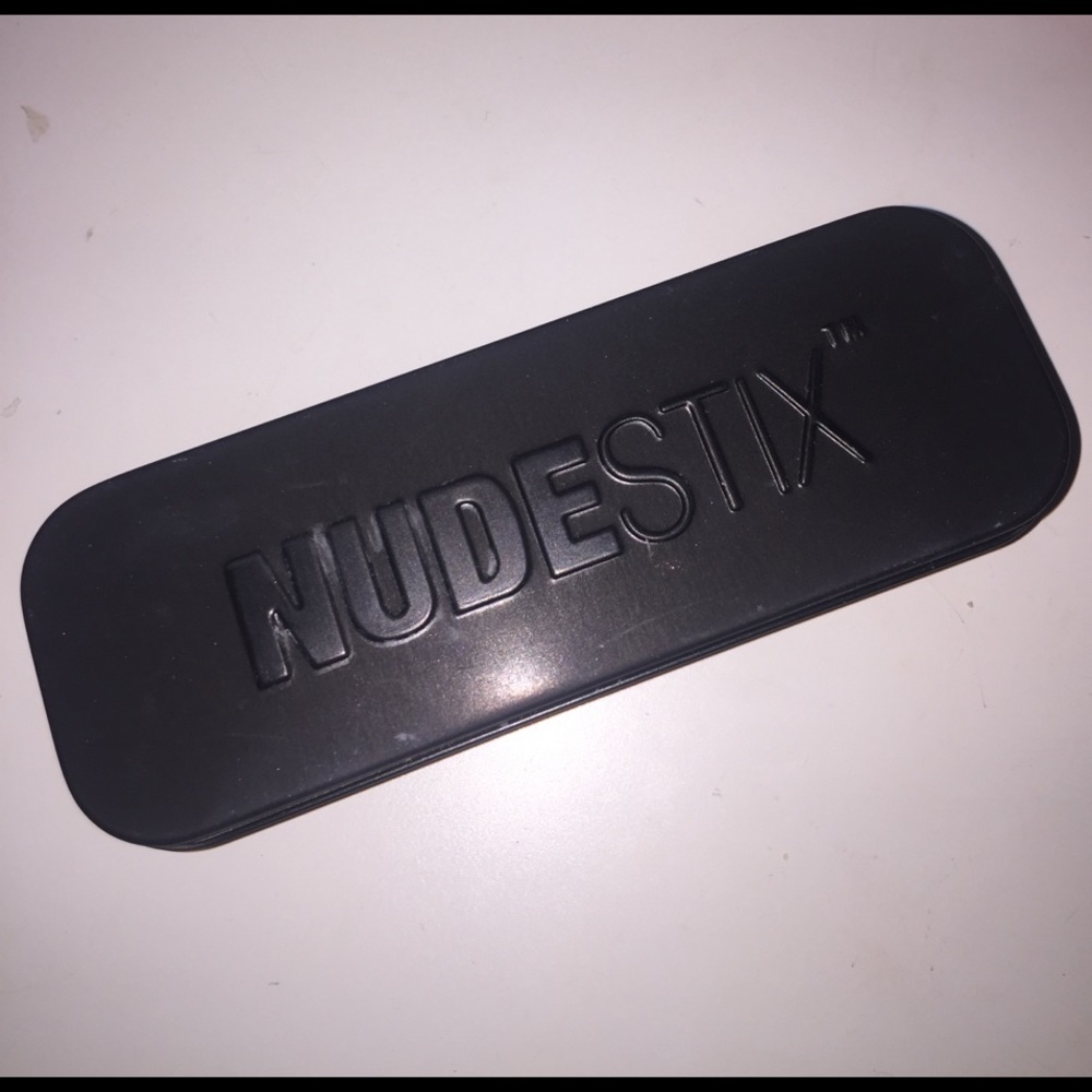 NUDESTIX Pencil Concealer