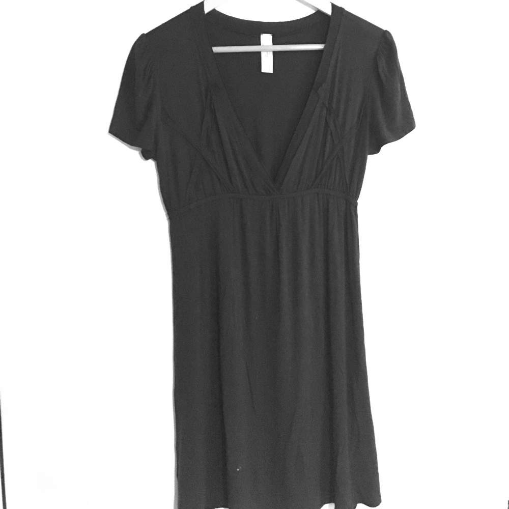 Deep V black tunic