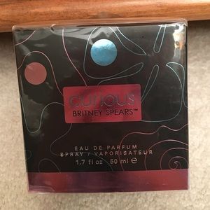 Britney Spears "curious" perfume!