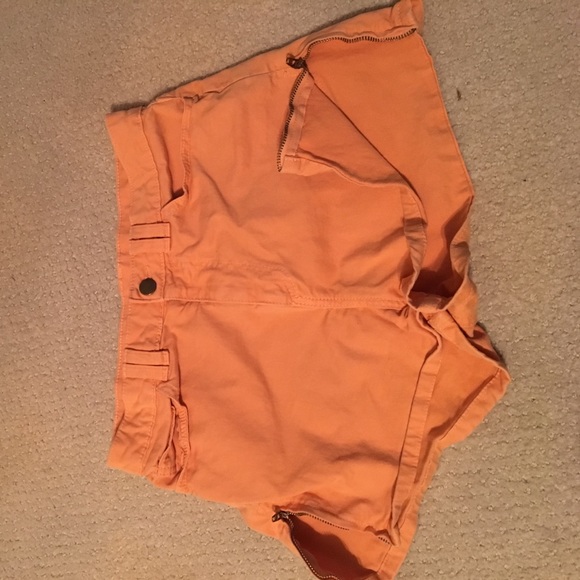 High wasted shorts - Picture 4 of 4