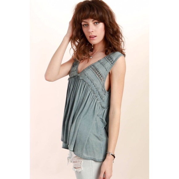 Crochet Detailed Top - Picture 2 of 5