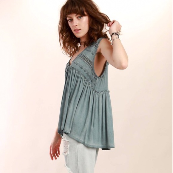 Crochet Detailed Top - Picture 4 of 5