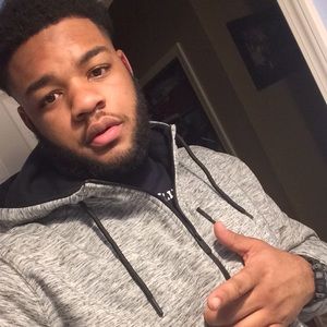 Meet your Posher, Wallace