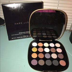 NEW LIMITED EDITION Marc Jacobs eyeshadow palette