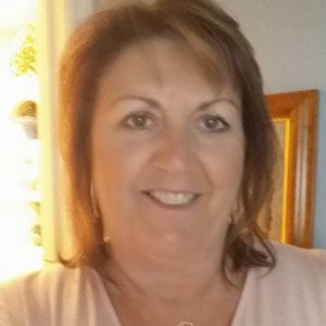 Meet your Posher, Dena