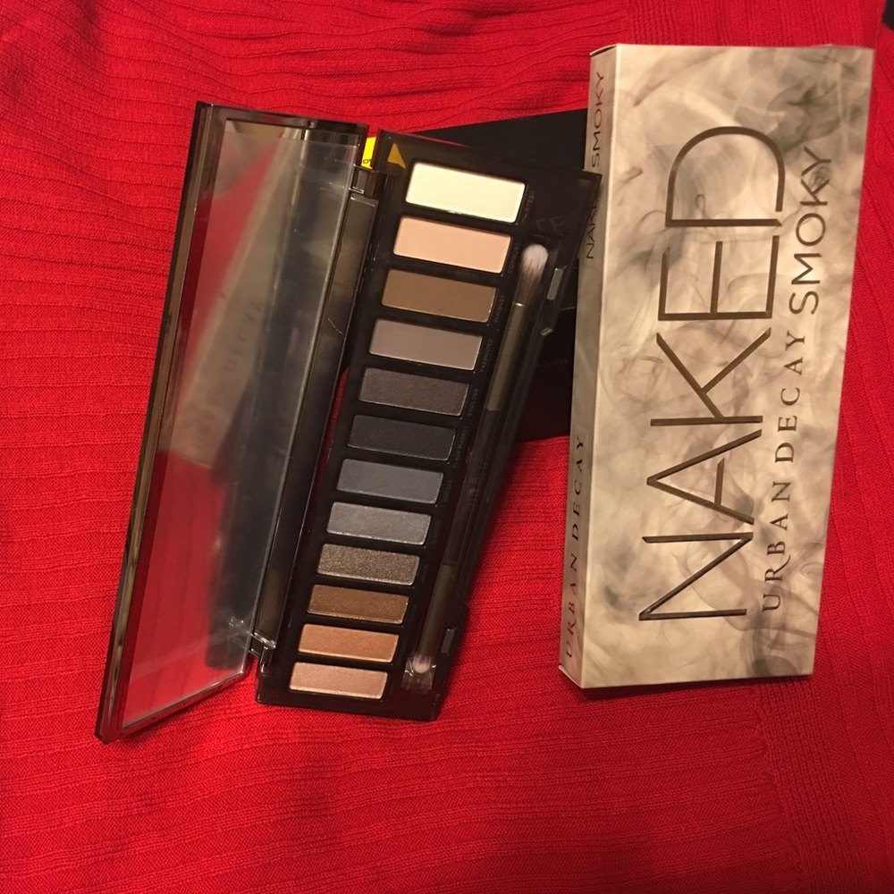 urban decay smoky - Picture 3 of 3