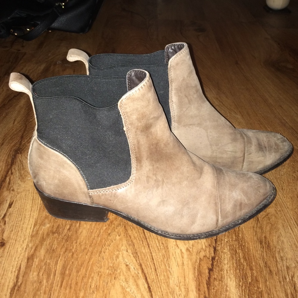 Dolce Vita Booties