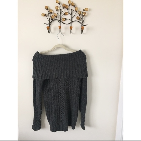BCBGMaxazria- Wool off the shoulder sweater - Picture 3 of 6