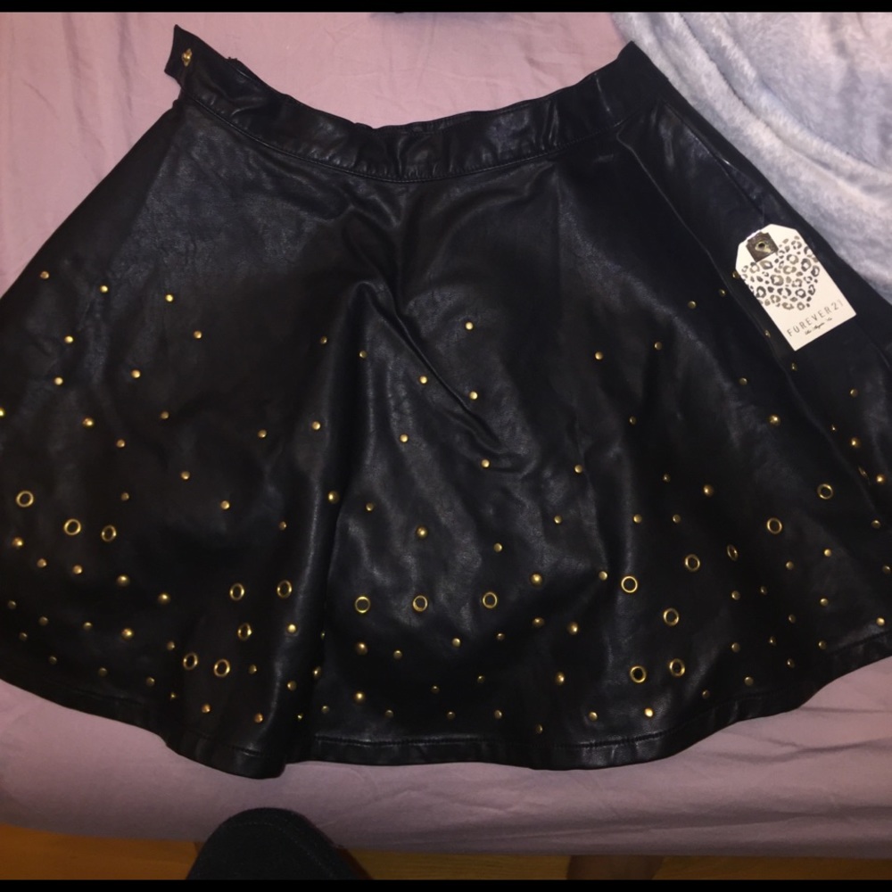 Forever 21 faux leather skirt