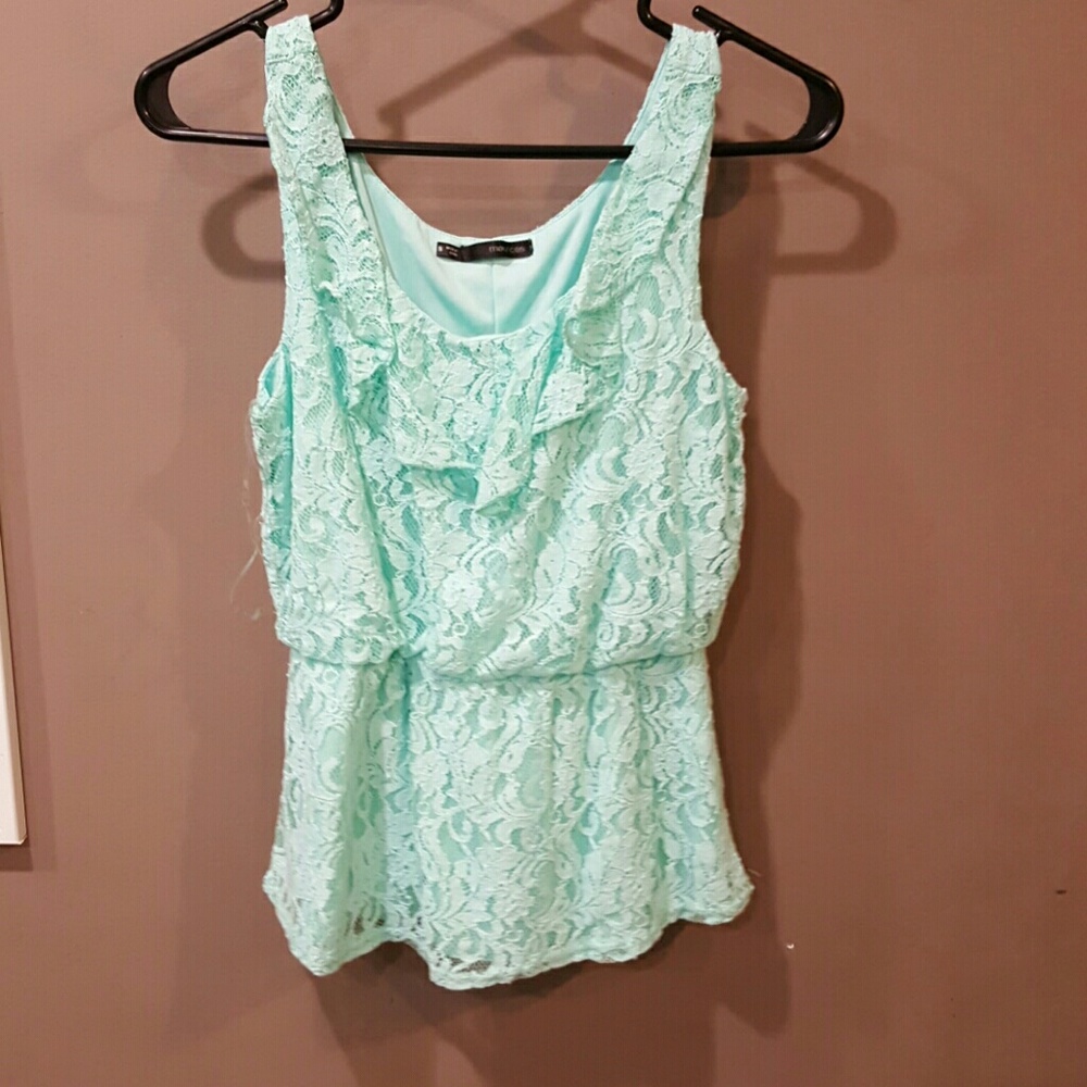 Lace Sleeveless Blouse