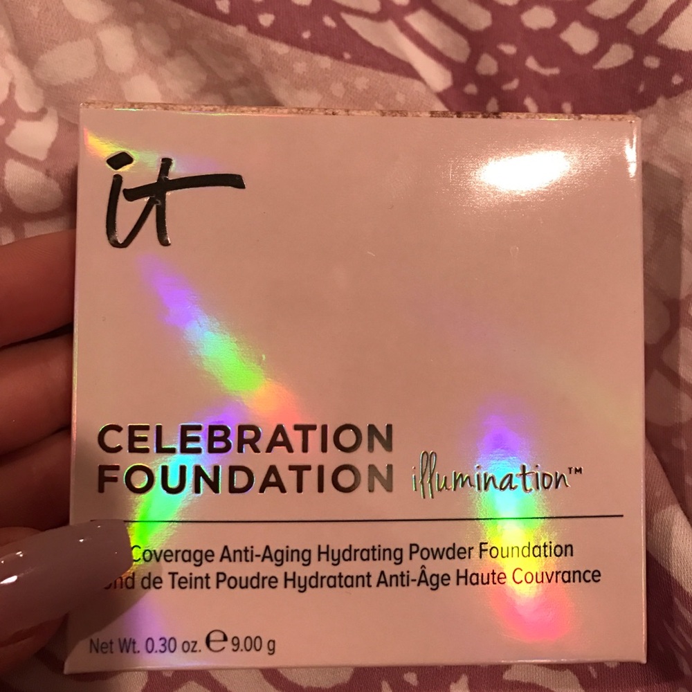 illuminating powder foundation