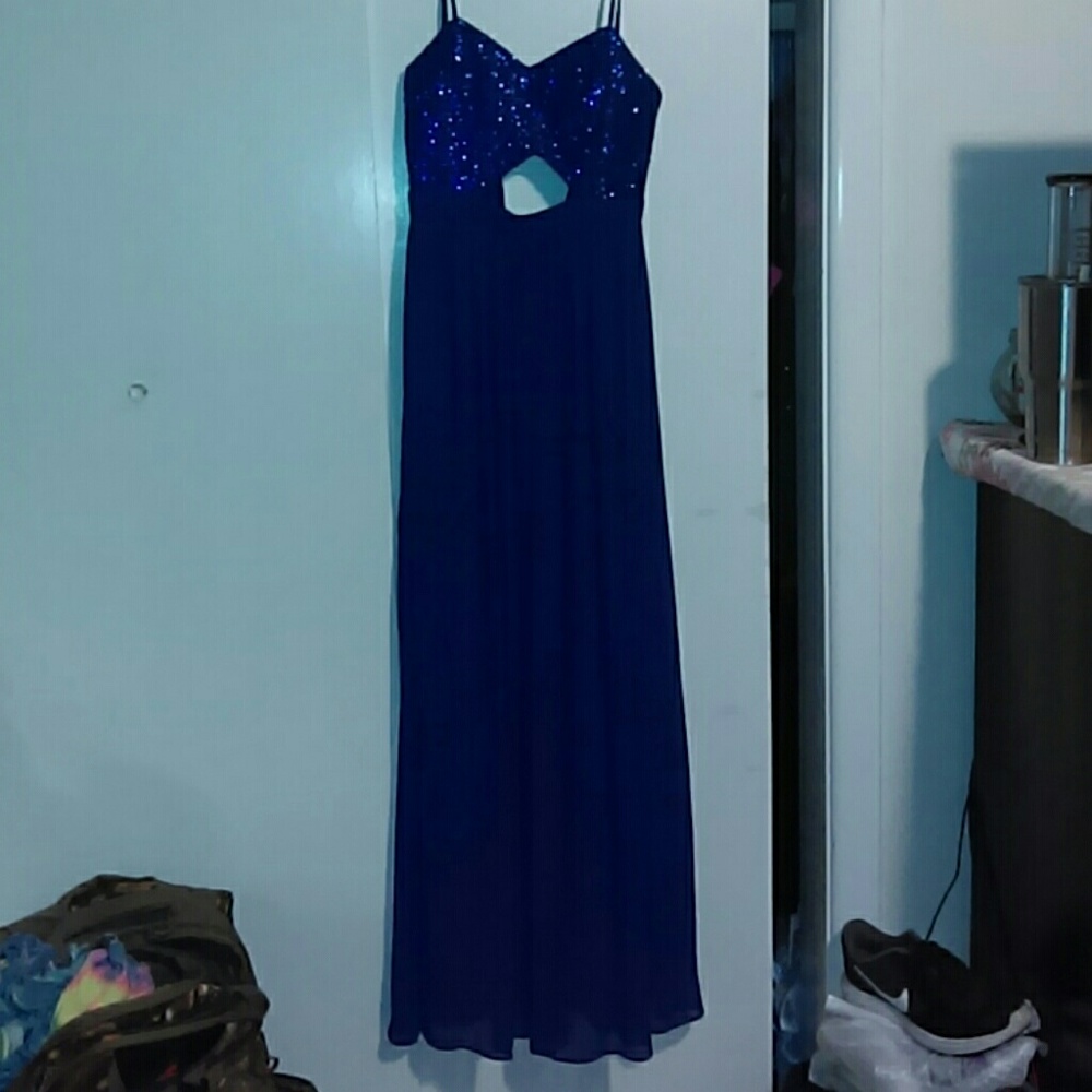 Prom Dress - Picture 4 of 5