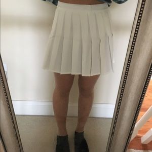 white tennis skirt
