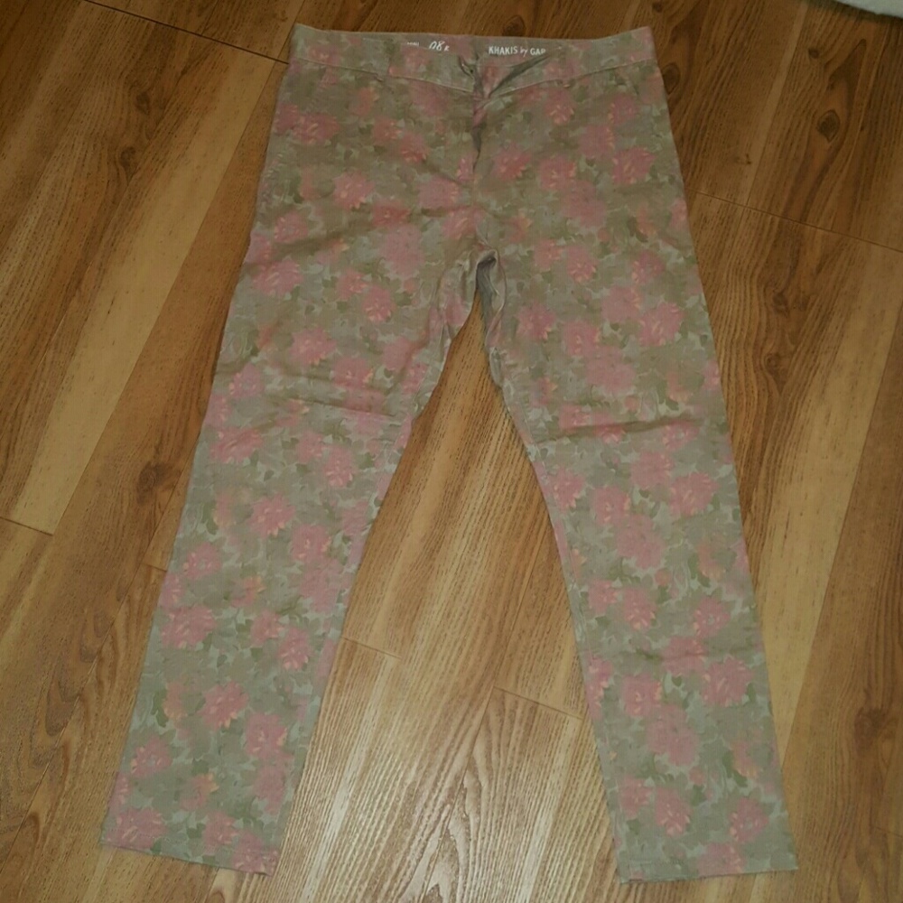 FINAL SALE‼️NWOT SUPER CUTE KHAKIS BY GAP SZ8R