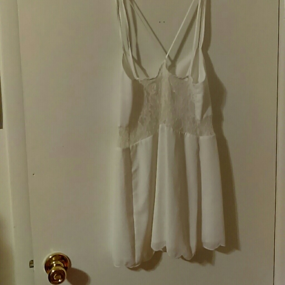 Romper - Picture 3 of 5