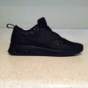 Nike Air Max Thea (Reflective Leopard Print) Nike Air Max Thea (Reflective Leopard Print)