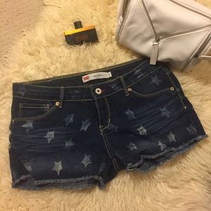 Levi's starry shorty shorts size 9