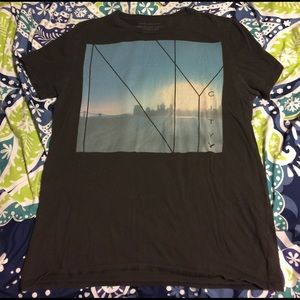 American Eagle T-shirt L