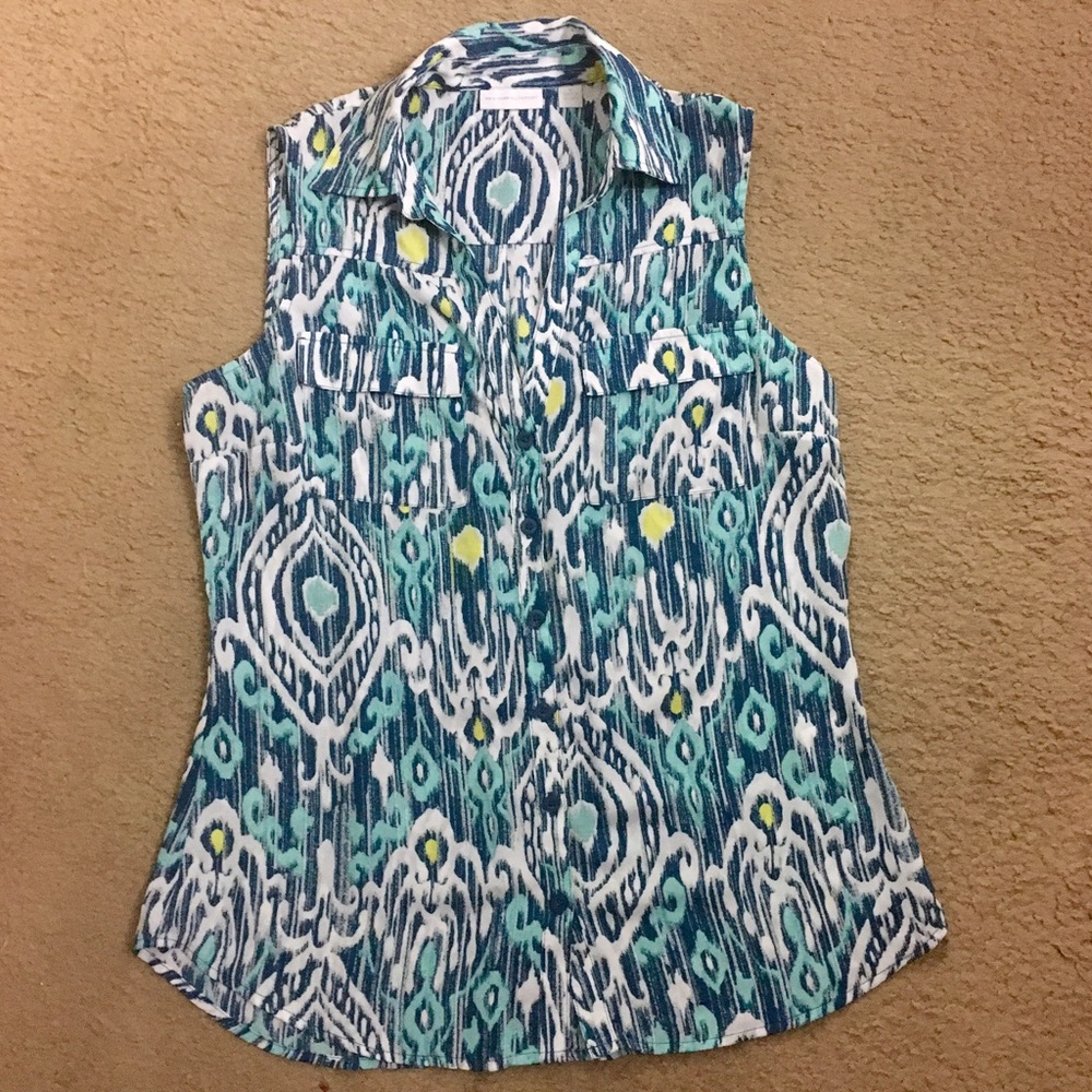 NY&Co scattered printed sleeveless blouse