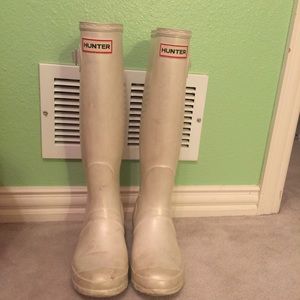 HUNTER rain boots