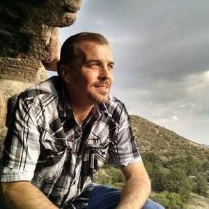 Meet your Posher, Tom