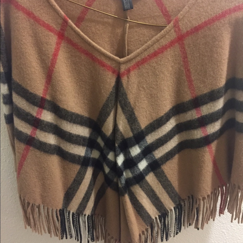 Burberry poncho