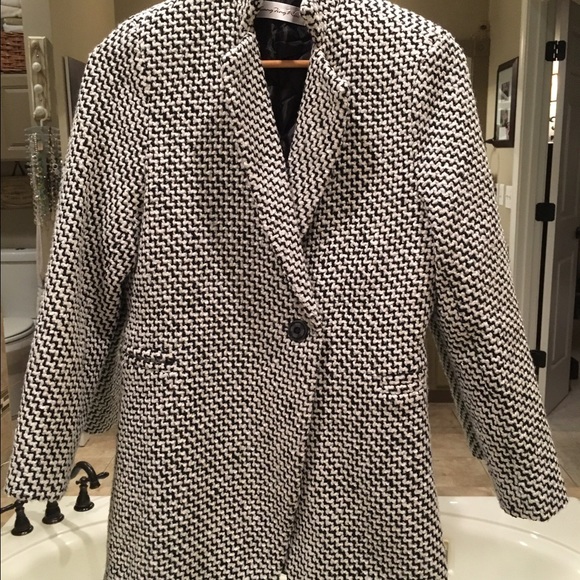 Warm Gently Used Clean Black and White Coat - Picture 1 of 3