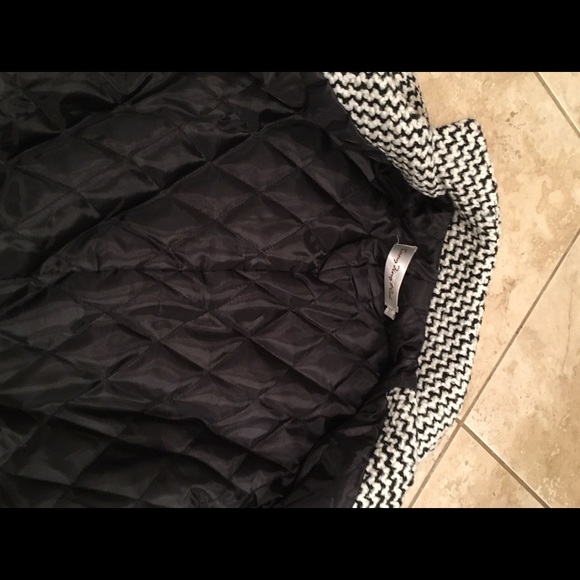 Warm Gently Used Clean Black and White Coat - Picture 3 of 3