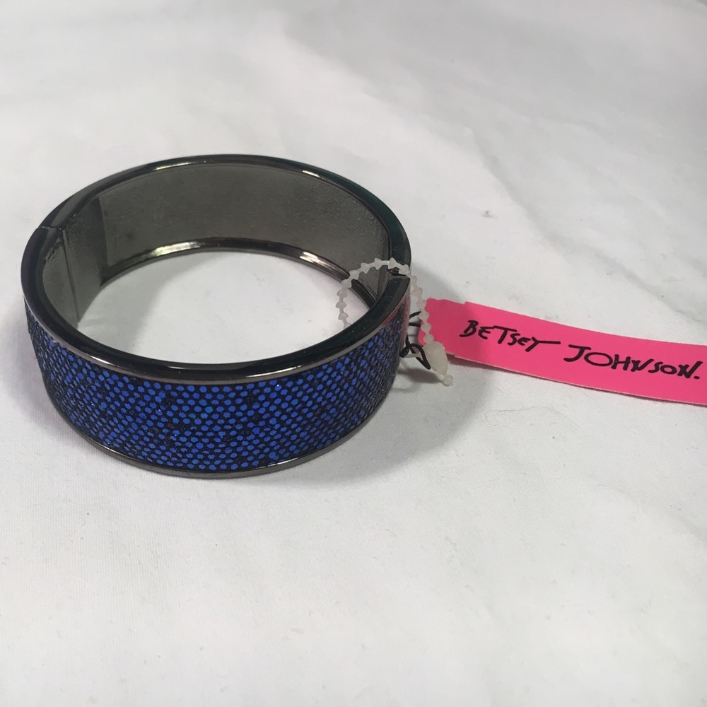Betsey Johnson royal blue bangle bracelet