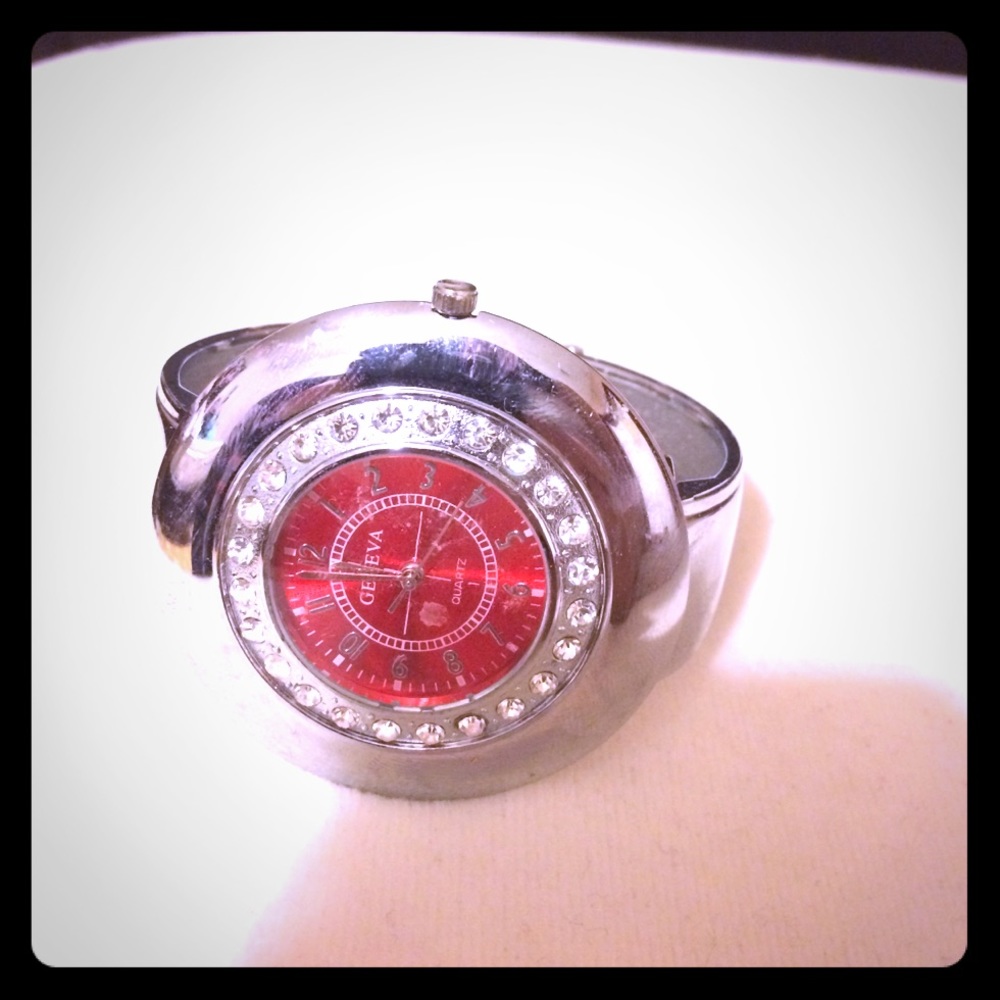 Pretty watch ❤️