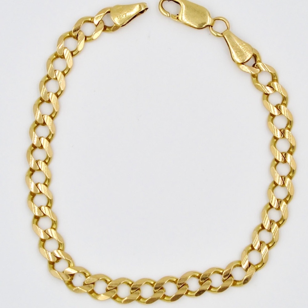 Beautiful 14K Gold Bracelet. Total Gold 9.3 grams