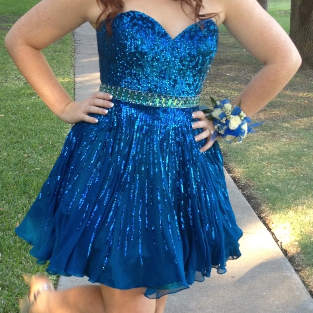 Sherri Hill homecoming dress