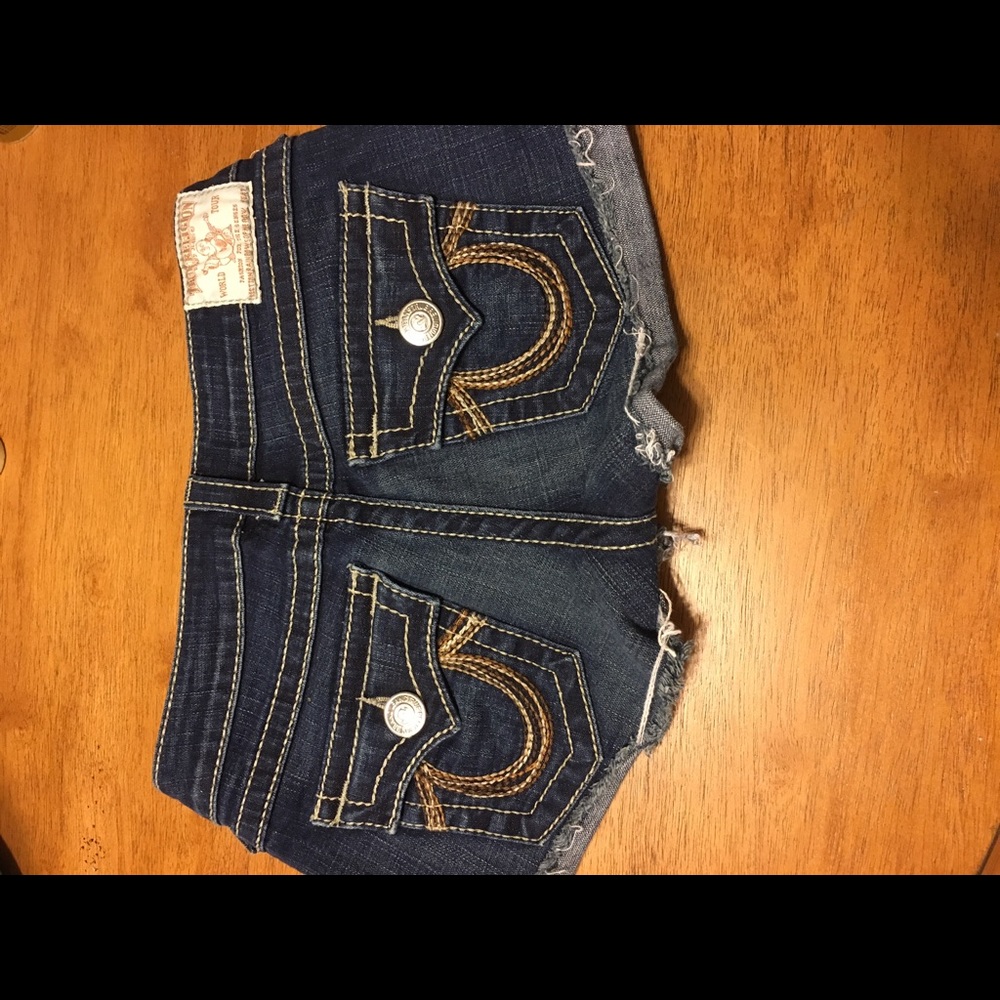 True religion billy cut off denim shorts size 27