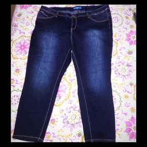 NWT jeans 24