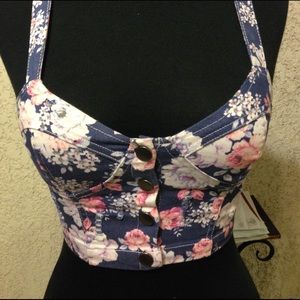 Nollie denim floral crop top