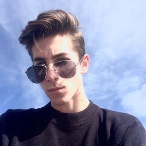 Meet your Posher, Cole