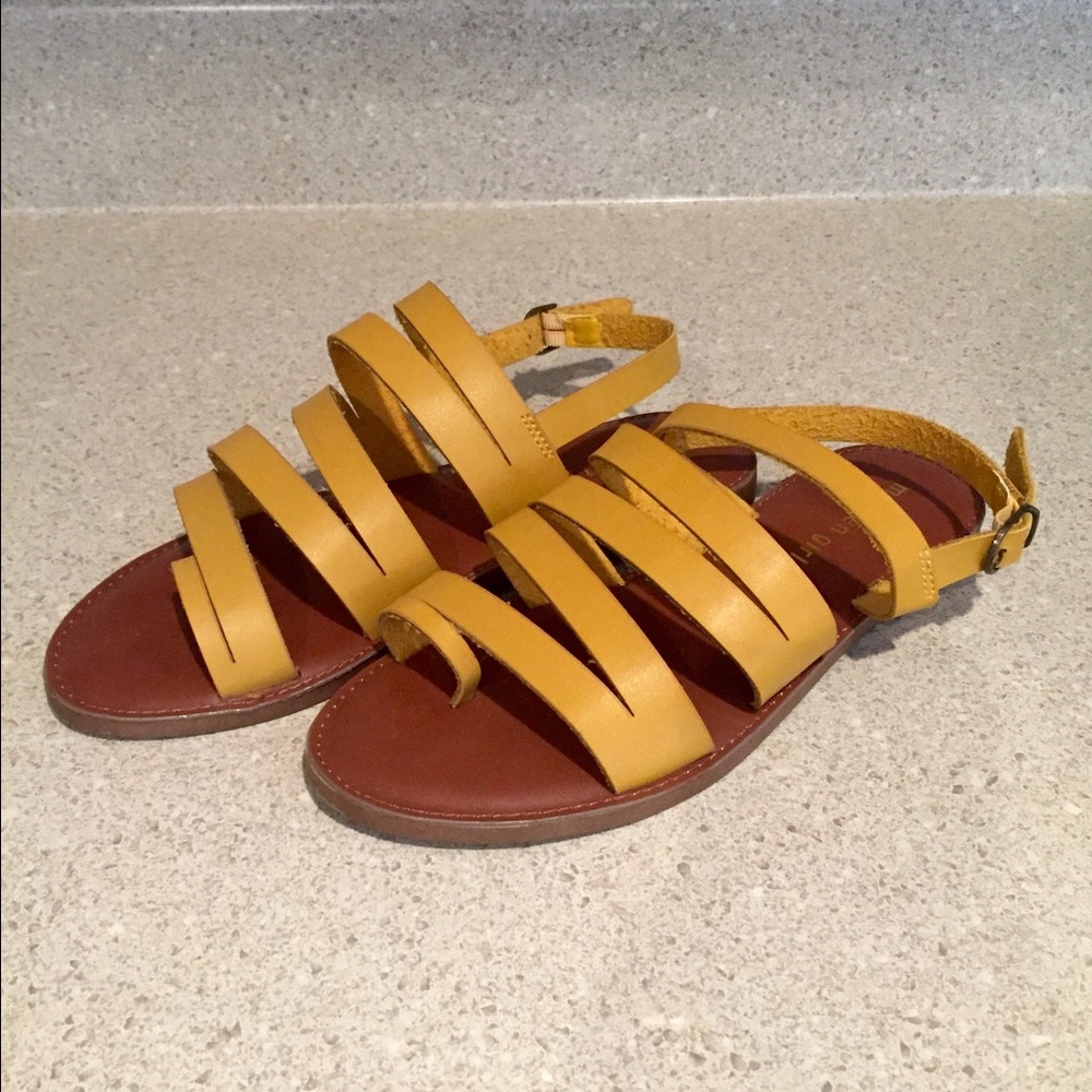 New Strappy Banana Colored Sandals